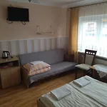 Habitación en casa particular Karolinka - Blisko Do Centrum I Do Plazy, Darmowe Szybie Wifi